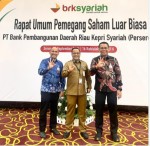 Perkuat Sinergi Ekonomi Daerah, Pemkab Bengkalis Hadiri RUPSLB BRK Syariah